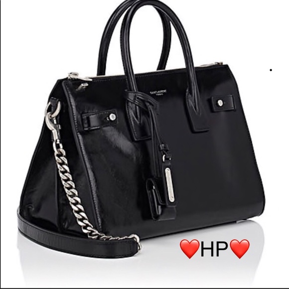 Saint Laurent Handbags - ❌HOLD❌NWT-Classic Saint Laurent Sac de Jour Tote
